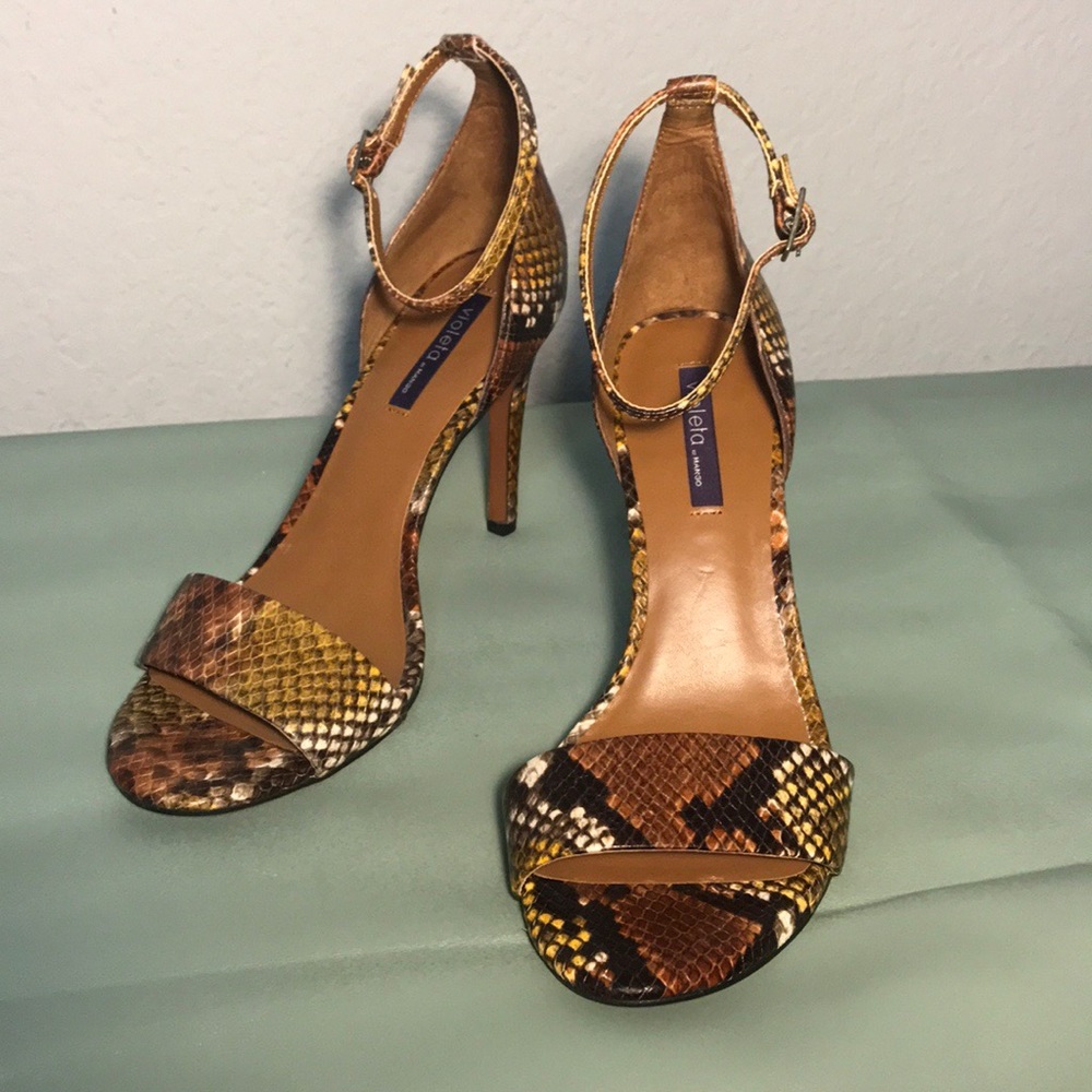 Violeta by Mango Brown Ankle-cuff Leather Sandals